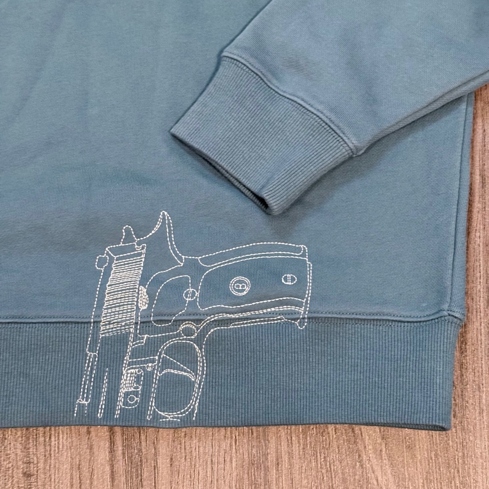 Black Scale BLVCK Graphic Sweatshirt Mens Medium Pistol Gun Crewneck Blue - Picture 4 of 8